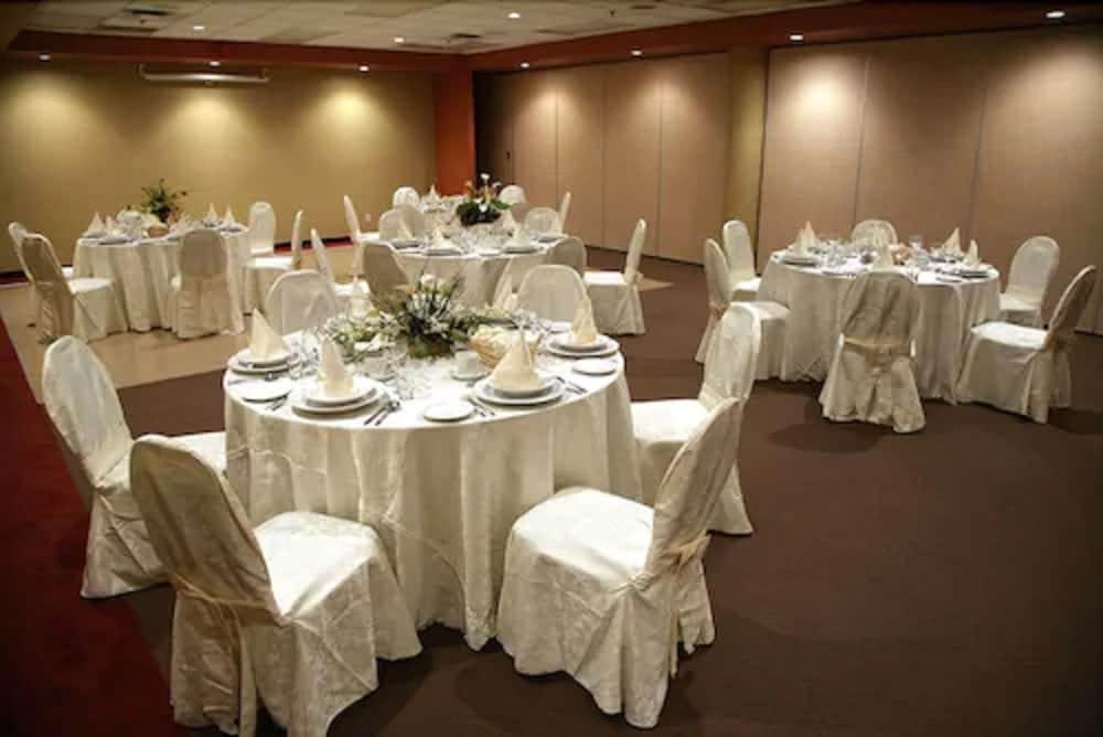 Hotel Universel Alma Luaran gambar