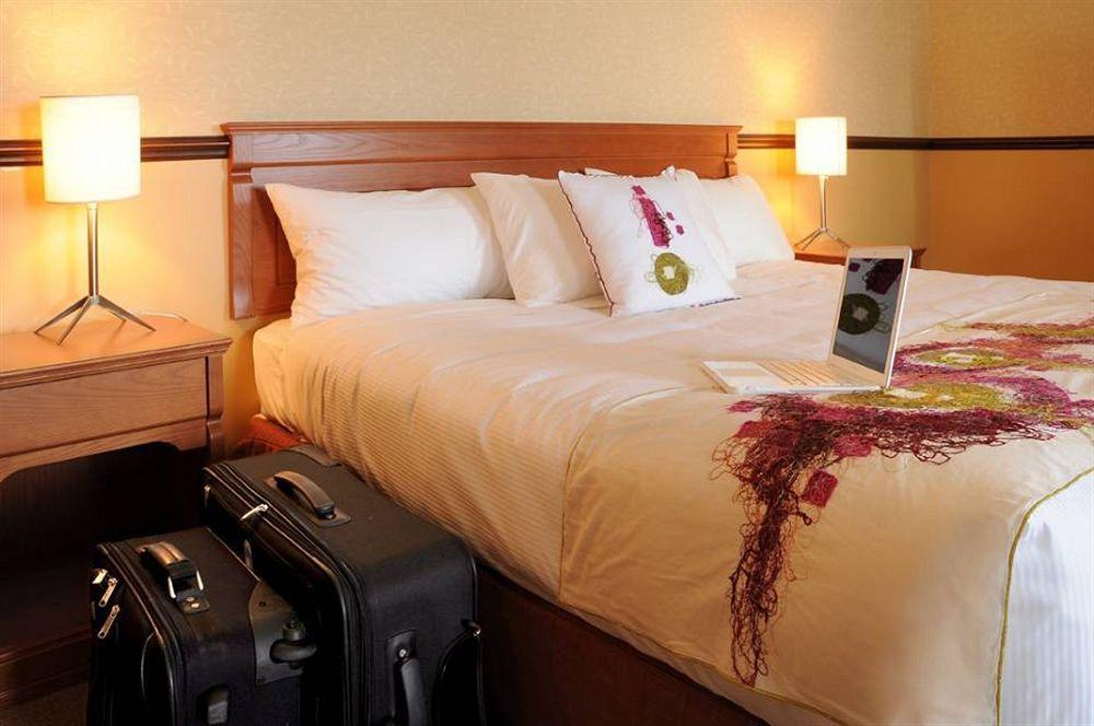 Hotel Universel Alma Bilik gambar